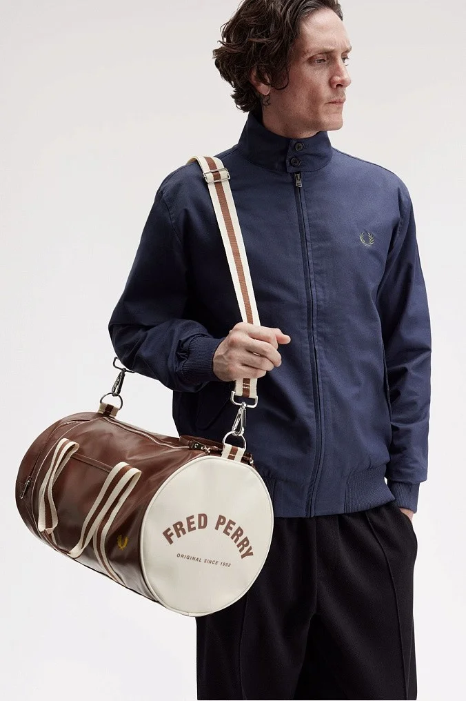 Сумка Fred Perry Classic Barrel Bag