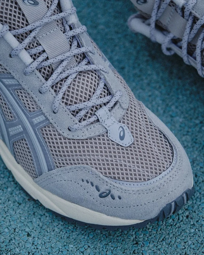 Кроссовки унисекс ASICS GEL-1090v2 Mid Grey/Mid Grey