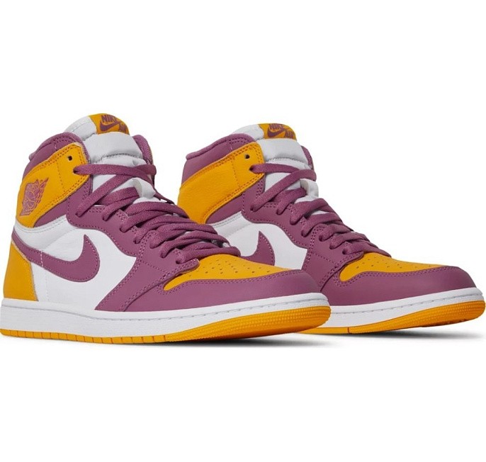 Кроссовки Jordan 1 Retro High OG University Gold/Light Bordeaux White